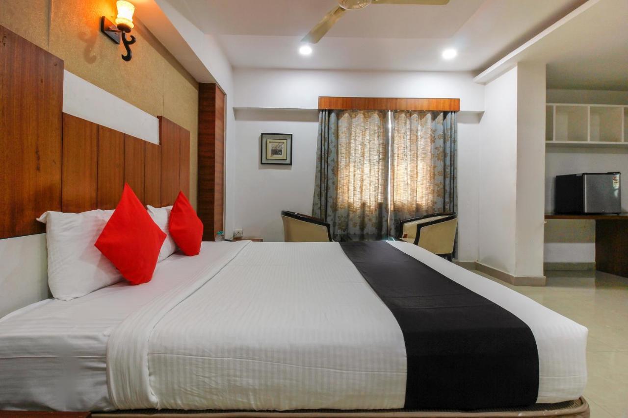 Capital O 66968 Haveli The Landmark Hotel Warangal Exterior foto